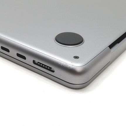 MacBook Pro M3 / 14インチ / 2023 / 8GB / 1TB / スペースグレイ / ランク:B / MTL83J/A / 【中古品管理番号:37325】
