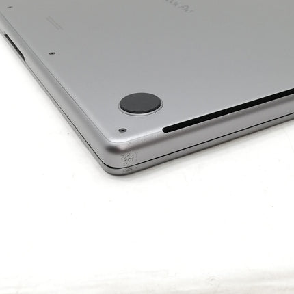 MacBook Pro M3 / 14インチ / 2023 / 8GB / 1TB / スペースグレイ / ランク:B / MTL83J/A / 【中古品管理番号:37325】