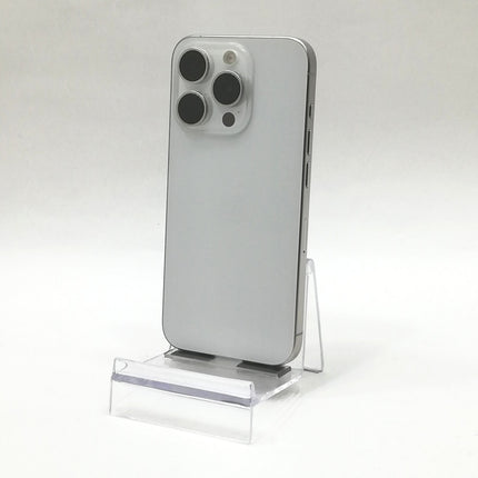 iPhone 15 Pro / 2023 / 256GB / ホワイトチタニウム / 国内版SIMフリー / ランク:A / MTUD3J/A / A3101 【中古品管理番号:37518】