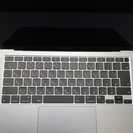 MacBook Air M1 / 13インチ / Mid2020 / 8GB / 256GB / スペースグレイ / ランク:B / MGN63J/A / 【中古品管理番号:37543】