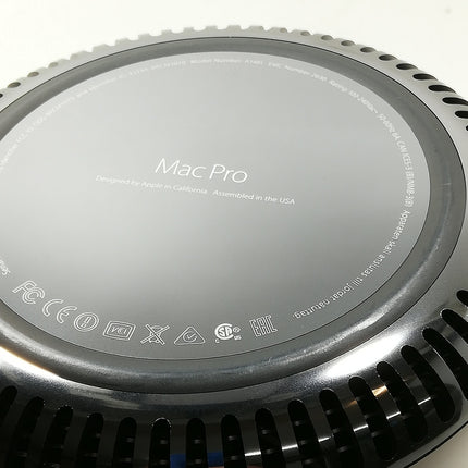 Mac Pro / Late 2013 / 48GB / 512GB / ブラック / ランク:B / ME253J/A 【管理番号:31711】