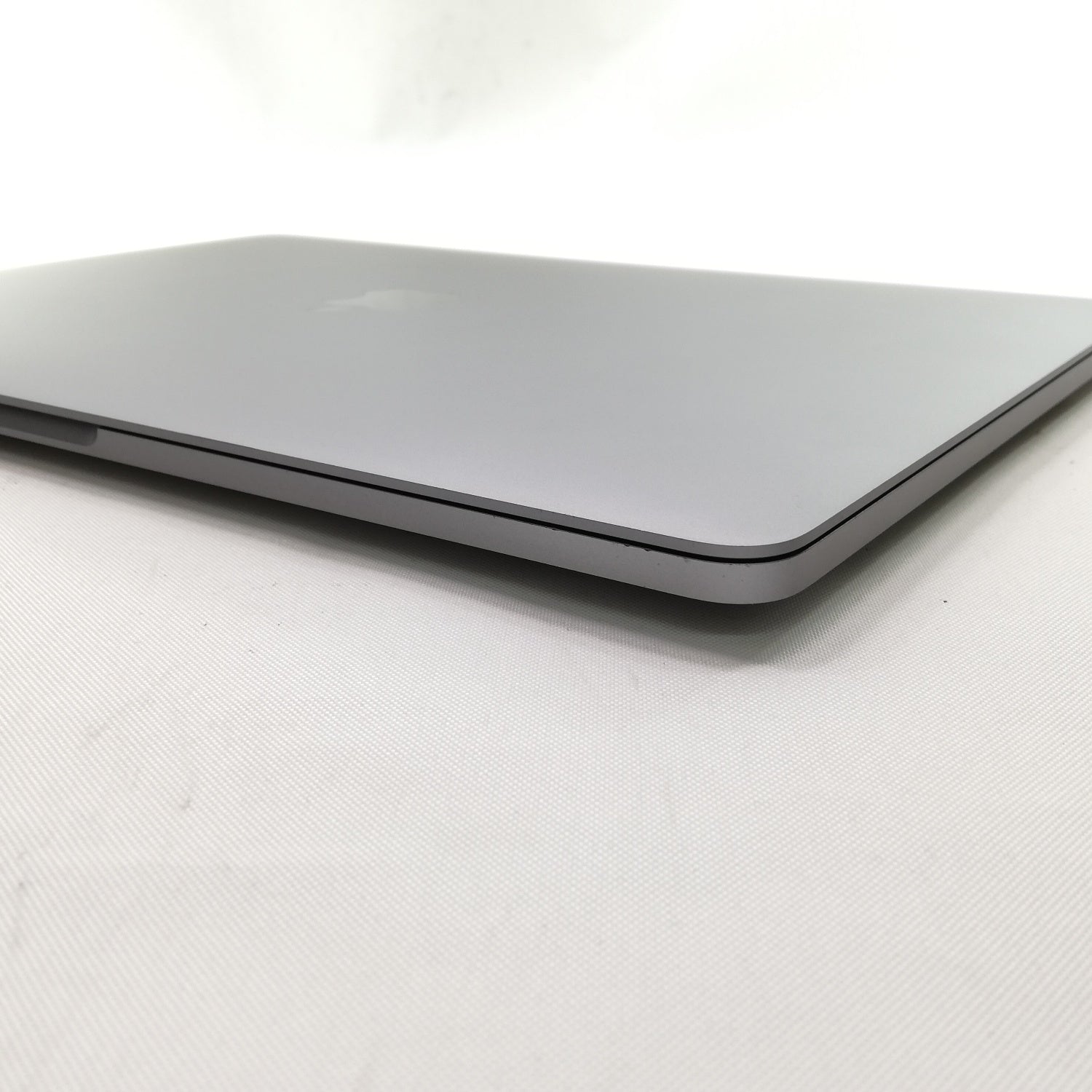 MacBook Pro Touch Bar 13インチ / 2019 / 16GB / 512GB / スペース 