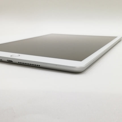 iPad Cellularモデル 10インチ / 第8世代 / 2020 / 32GB / シルバー / ランク:B / MYMJ2J/A 【管理番号:32140】