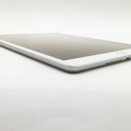 iPad Cellularモデル 10インチ / 第8世代 / 2020 / 32GB / シルバー / ランク:B / MYMJ2J/A 【管理番号:32153】