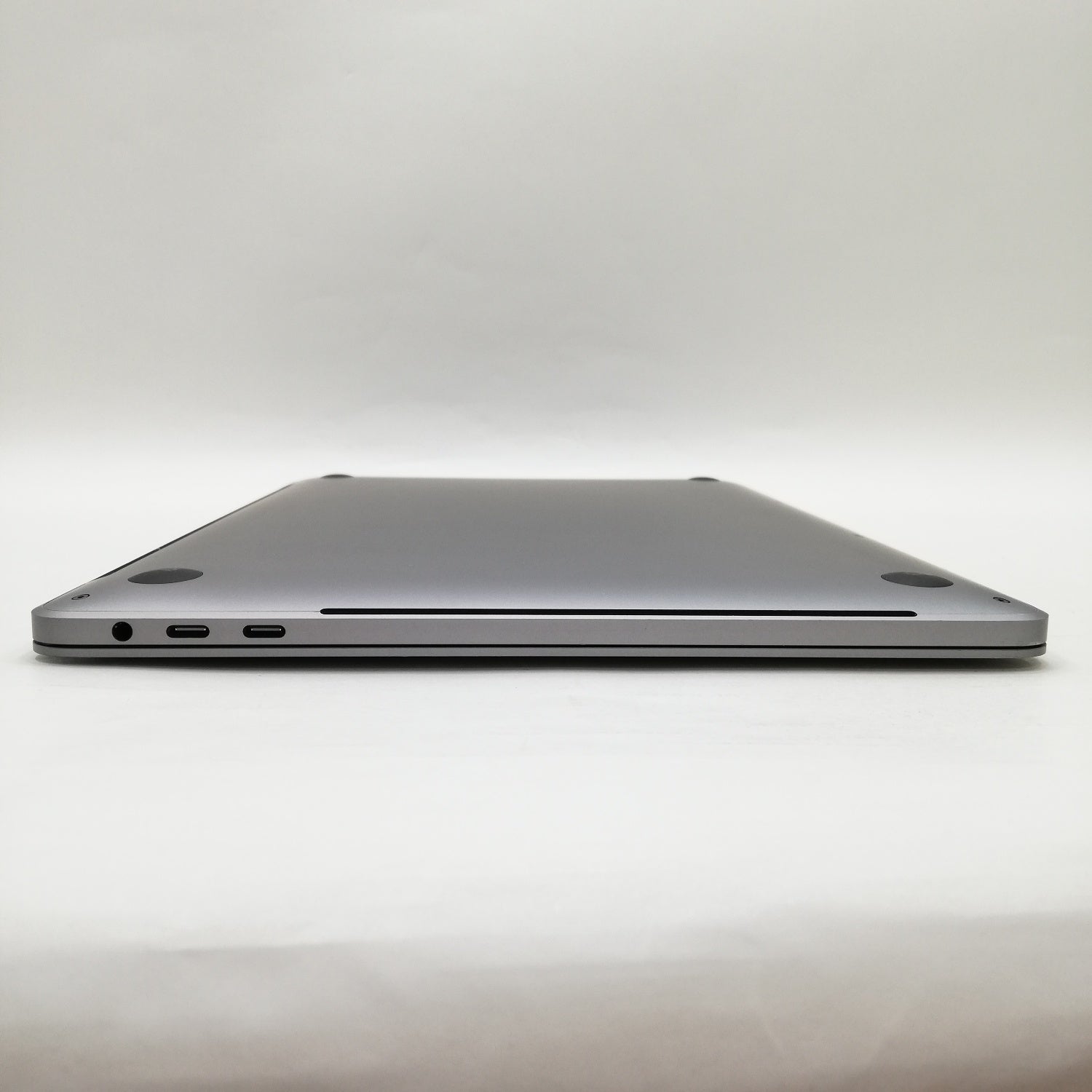 MacBook 中古 販売】MacBook Pro Touch Bar / 13インチ / 2020 / 16GB 