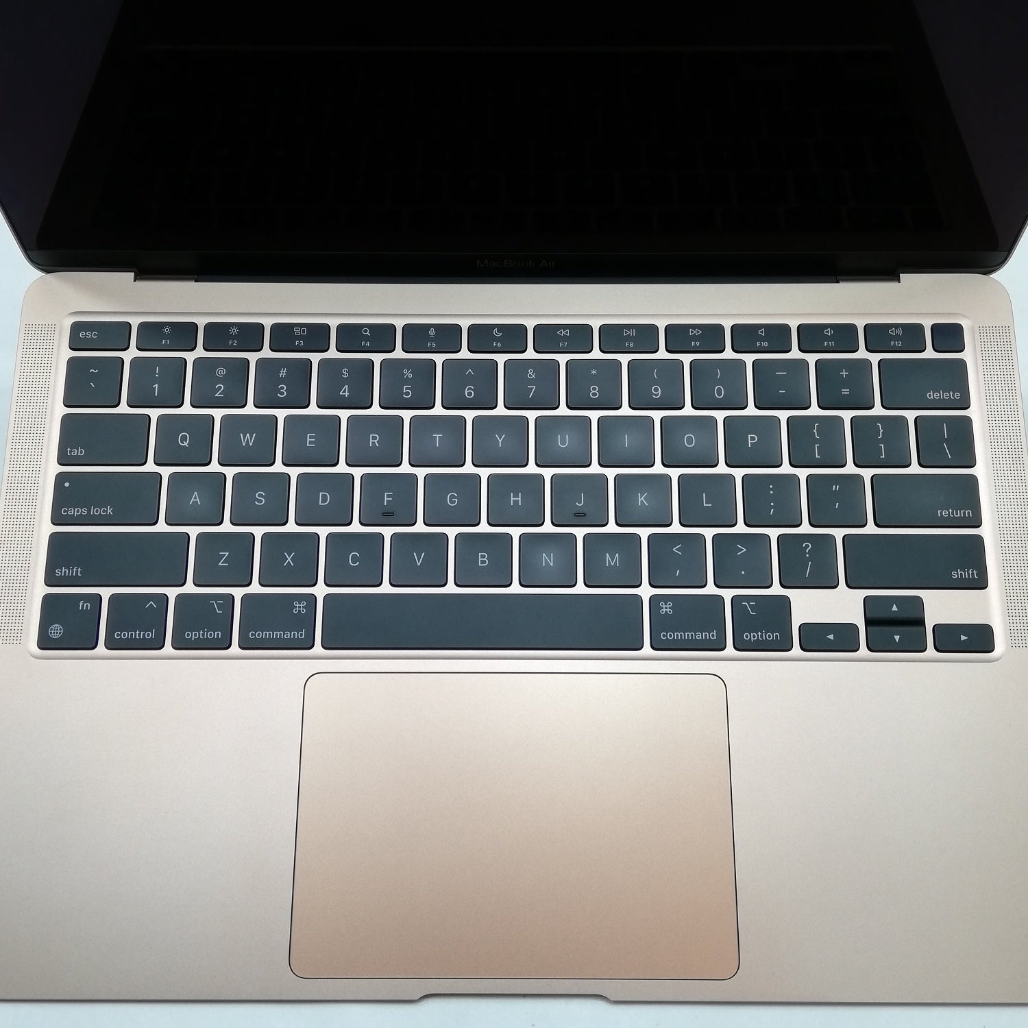 MacBook 中古 販売】MacBook Air M1 / 13インチ / Mid2020 / 8GB 
