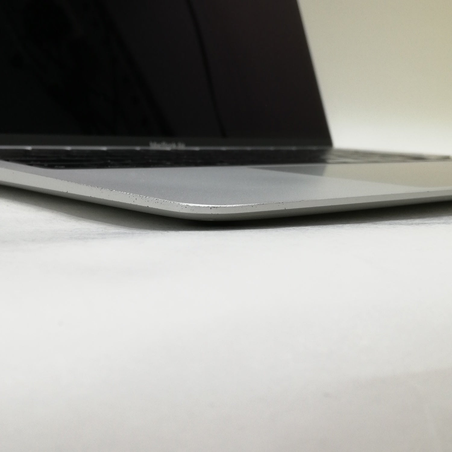 MacBook 中古 販売】MacBook Air Retina Display / 13インチ / 2020 