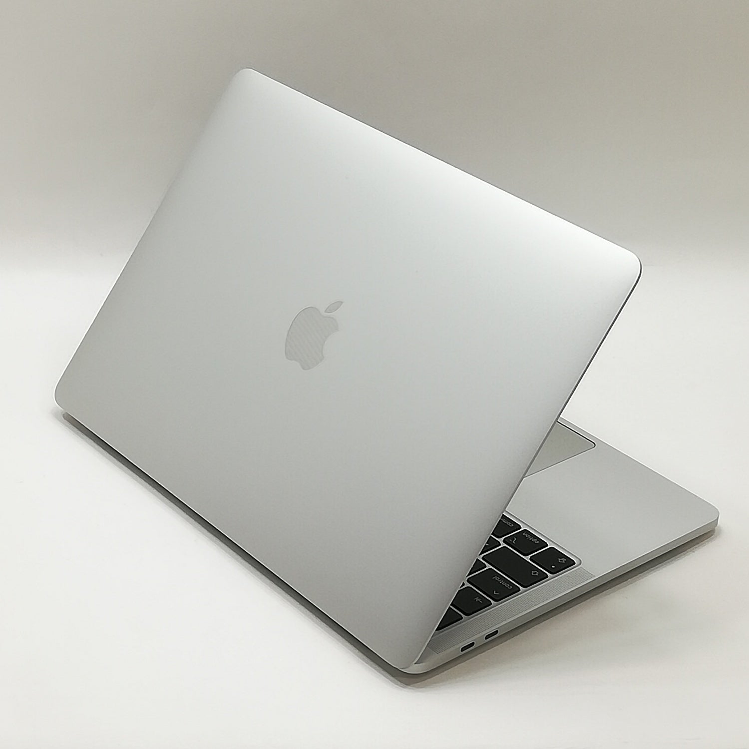 MacBook 中古 販売】MacBook Pro Touch Bar / 13インチ / 2020 / 32GB 