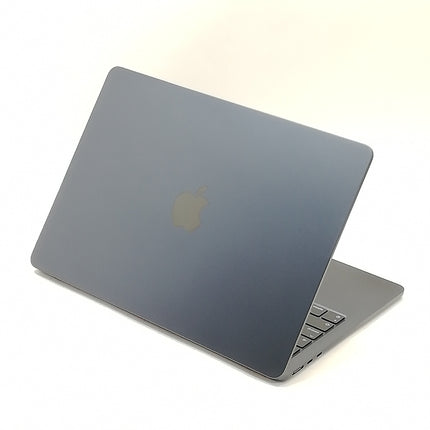 MacBook Air M2 / 13インチ / 2022 / 8GB / 256GB / ミッドナイト / ランク:A / MLY33J/A / 【管理番号:32900】