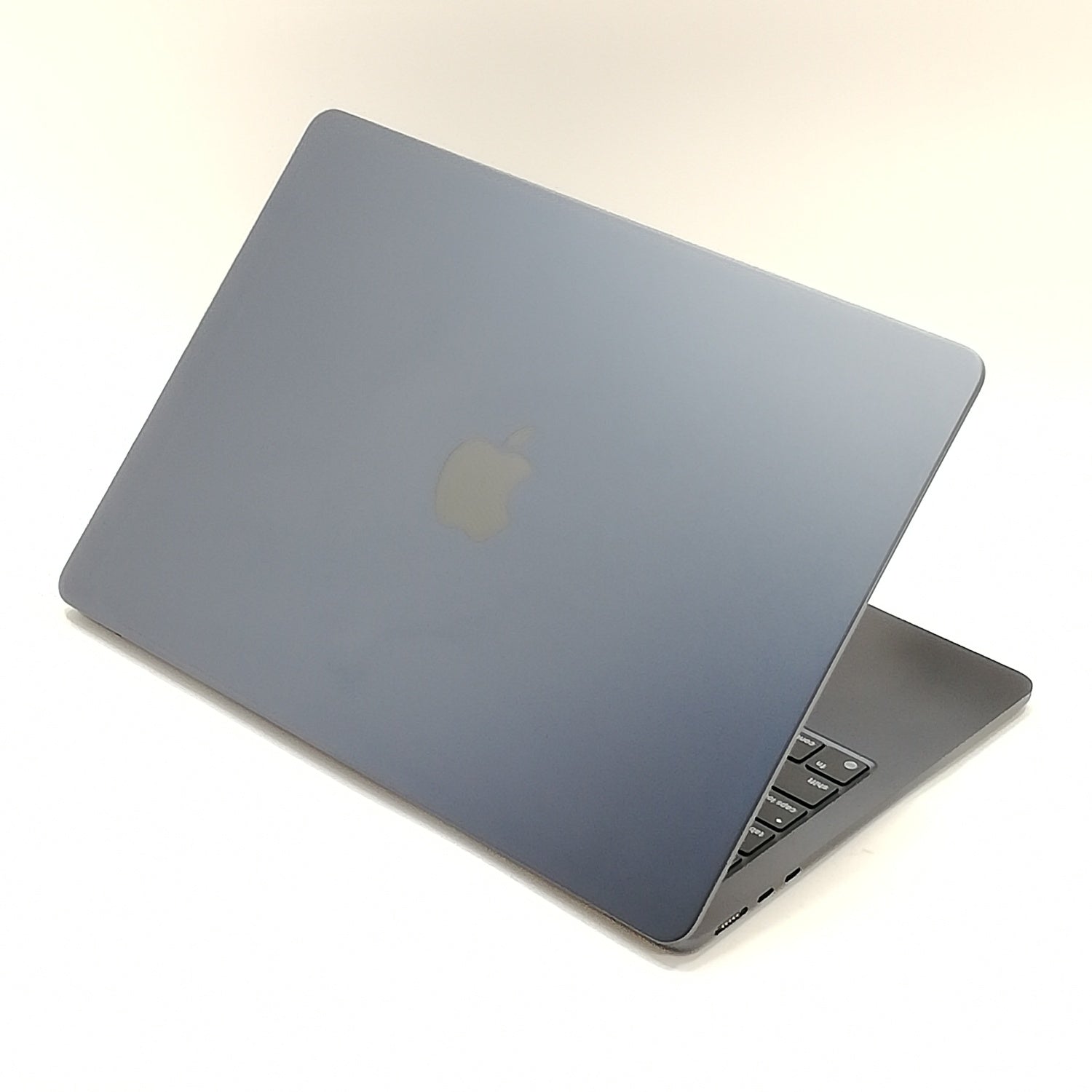 MacBook 中古 販売】MacBook Air M2 / 13インチ / 2022 / 24GB / 2TB 