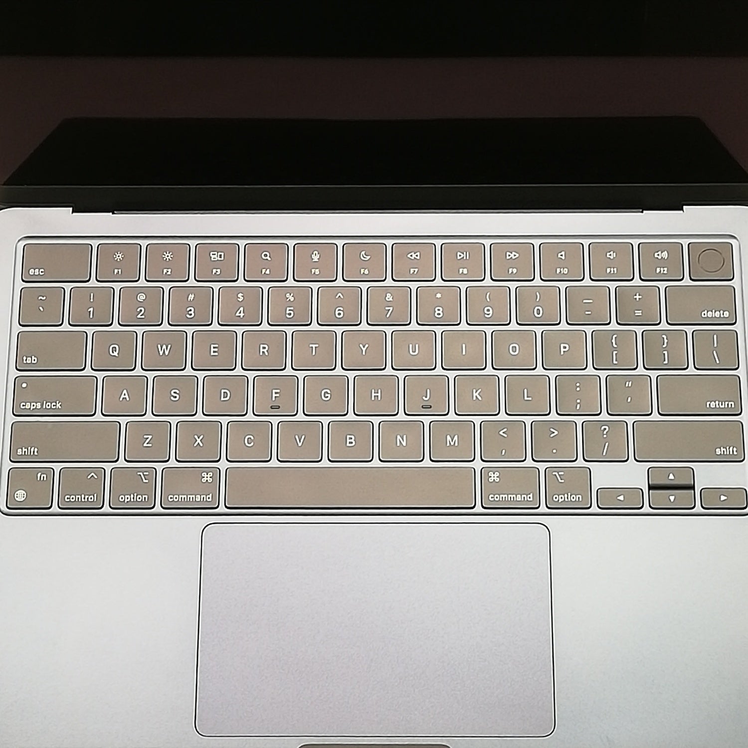 MacBook 中古 販売】MacBook Air M2 / 13インチ / 2022 / 24GB / 2TB ...