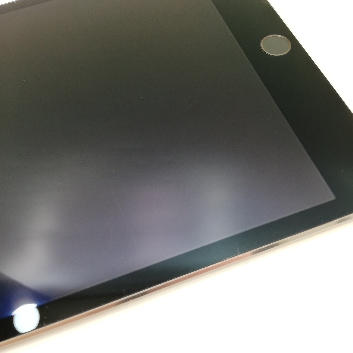 iPad 中古 販売】iPad mini 4 / Wi-Fi+Cellularモデル / 7インチ / 第4 ...