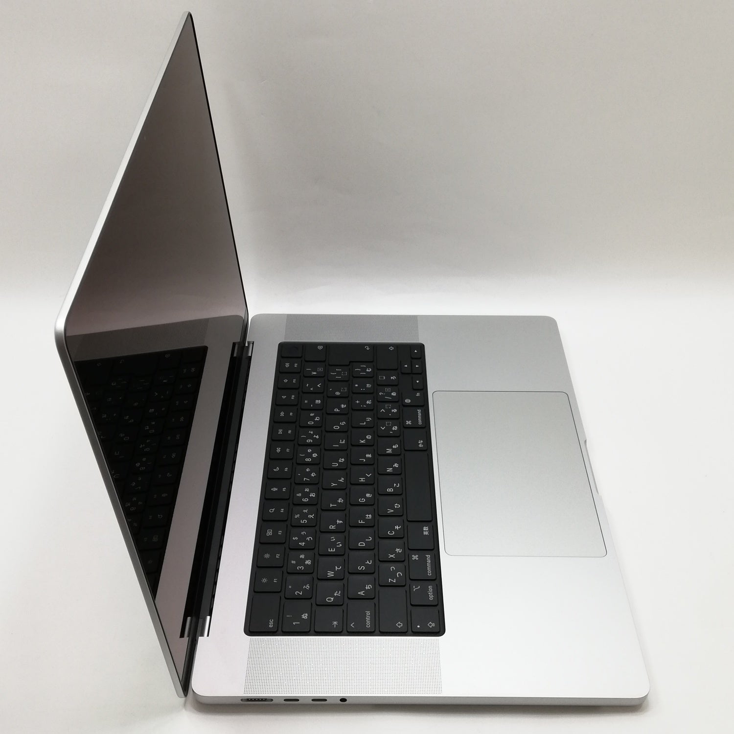 MacBook Pro M2Pro / 16インチ / 2023 / 16GB / 512GB / シルバー / ランク:A / MNWC3J/A /  【管理番号:33259】