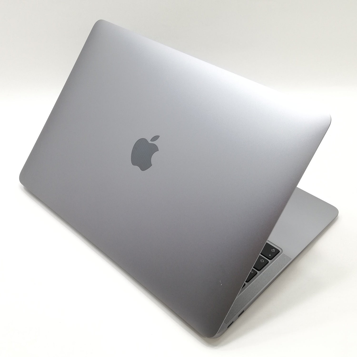 MacBook 中古 販売】MacBook Air M1 / 13インチ / Mid2020 / 8GB / 256GB / スペースグレイ /  ランク:C / MGN63J/A / 【管理番号:33500】｜Mac専門店 秋葉館【中古Mac】【中古iPad】【中古iPhone】販売中！