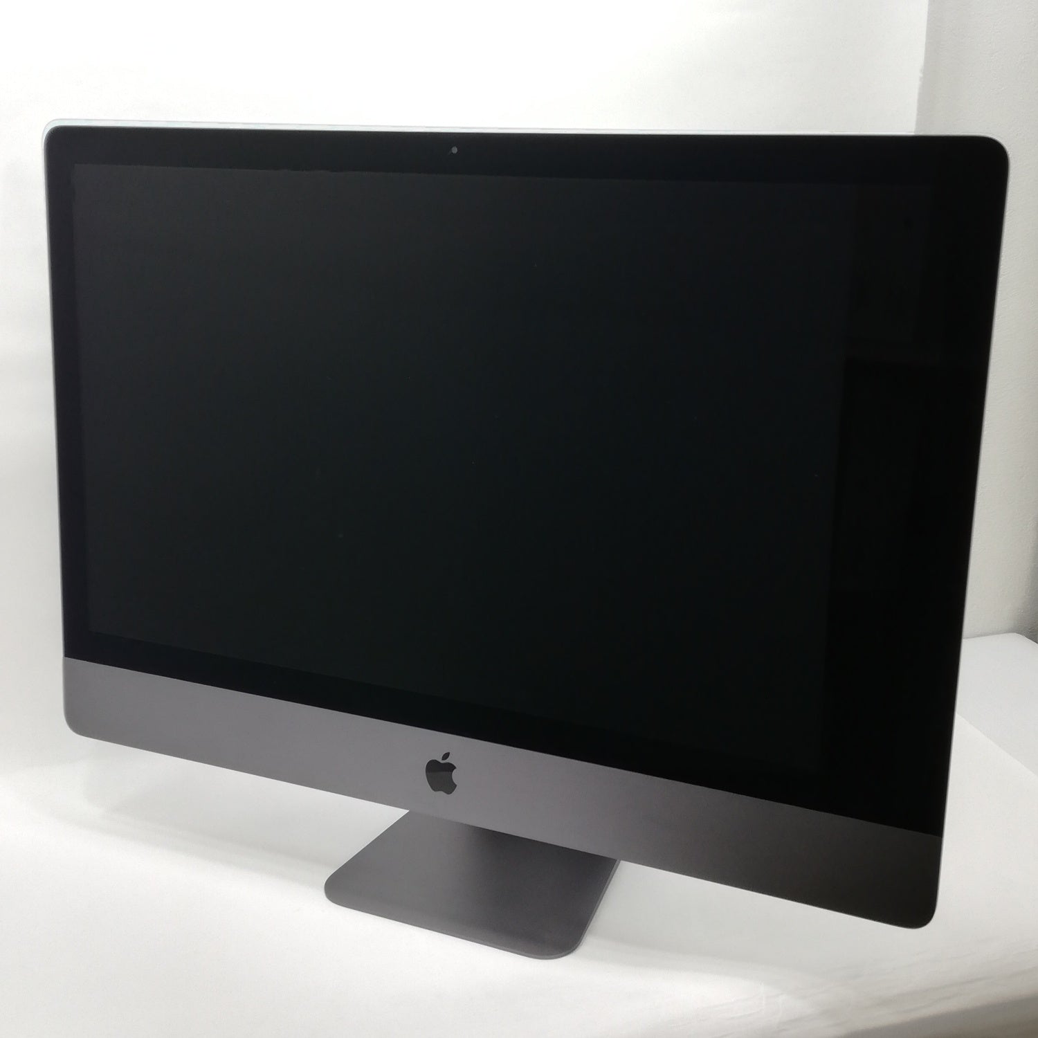 iMac 中古 販売】iMac Pro / 27インチ / 2017 / 128GB / 2TB / スペースグレイ / ランク:C /  MHLV3J/A / 【管理番号:33781】｜Mac専門店 秋葉館【中古Mac】【中古iPad】【中古iPhone】販売中！