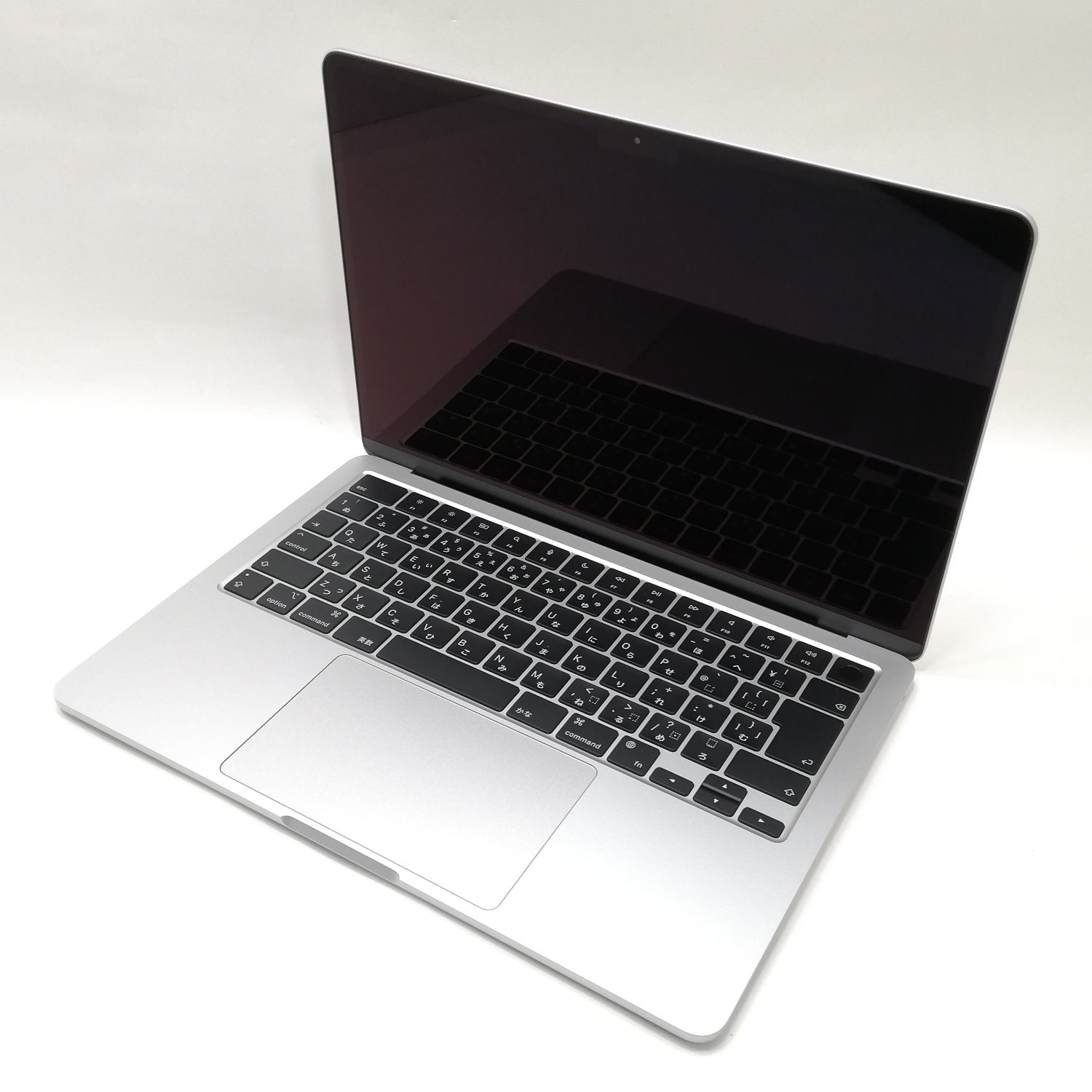 MacBook Air M2 / 13インチ / 2022 / 8GB / 256GB / シルバー / ランク:A / MLXY3J/A / 【中古品管理番号:34005】