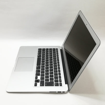 【週末限定特価！】MacBook Air / 13インチ / Mid 2013 / 4GB / 256GB / シルバー / ランク:C / MD761J/A / 【中古品管理番号:34320】