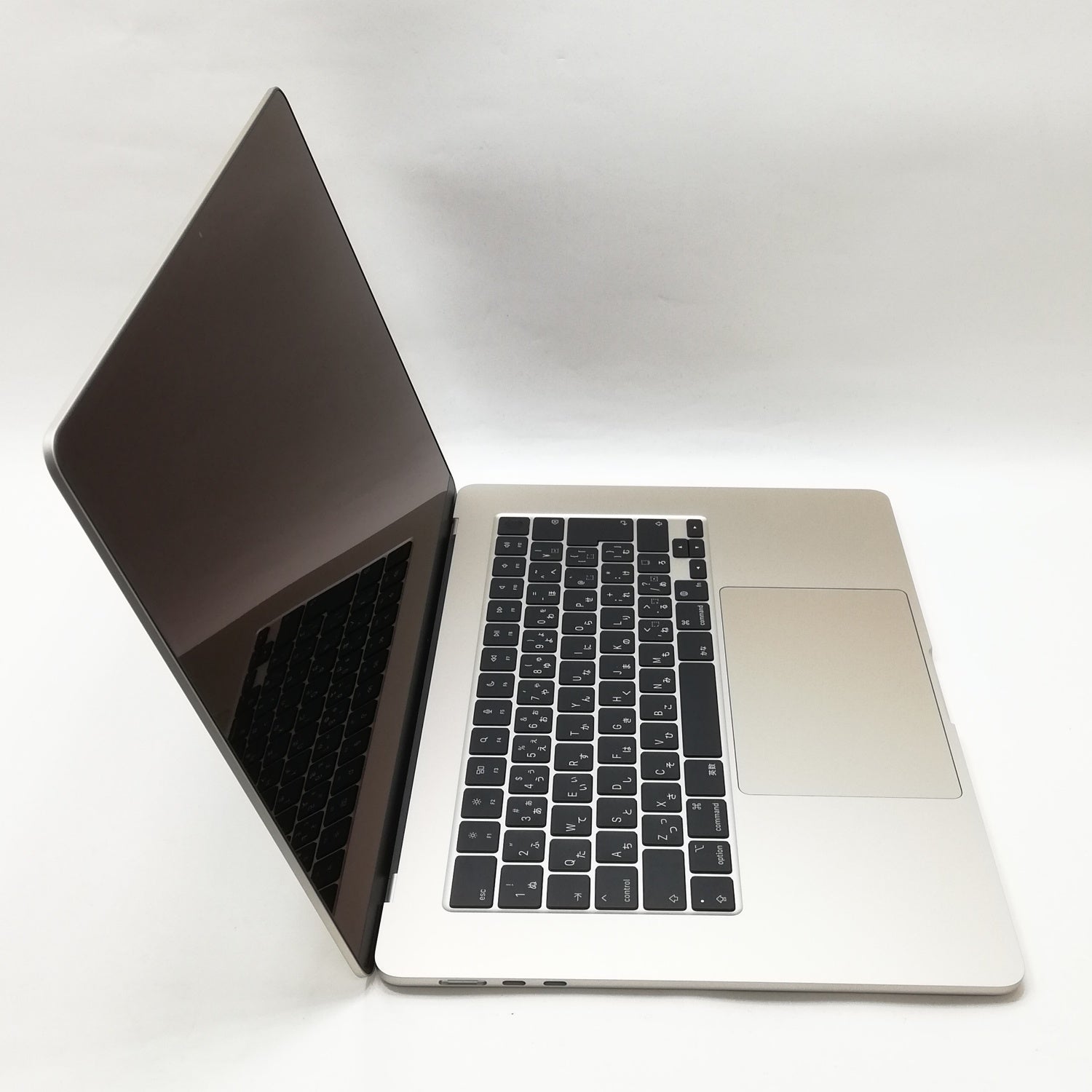 MacBook 中古 販売】MacBook Air M2 / 15インチ / 2023 / 8GB / 256GB / スターライト / ランク:A  / MQKU3J/A / 【中古品管理番号:34355】｜Mac専門店 秋葉館【中古Mac】【中古iPad】【中古iPhone】販売中！