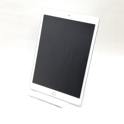 iPad / Wi-Fiモデル / 10インチ / 第8世代 / 2020 / 32GB / シルバー / ランク:B / MYLA2J/A / A2270 【中古品管理番号:34486】