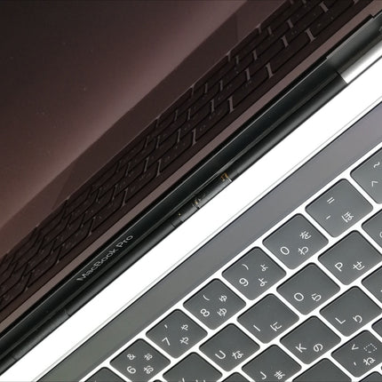 【週末限定特価】MacBook Pro Touch Bar / 13インチ / 2017 / 8GB / 512GB / シルバー / ランク:C / MPXY2J/A / 【中古品管理番号:34949】