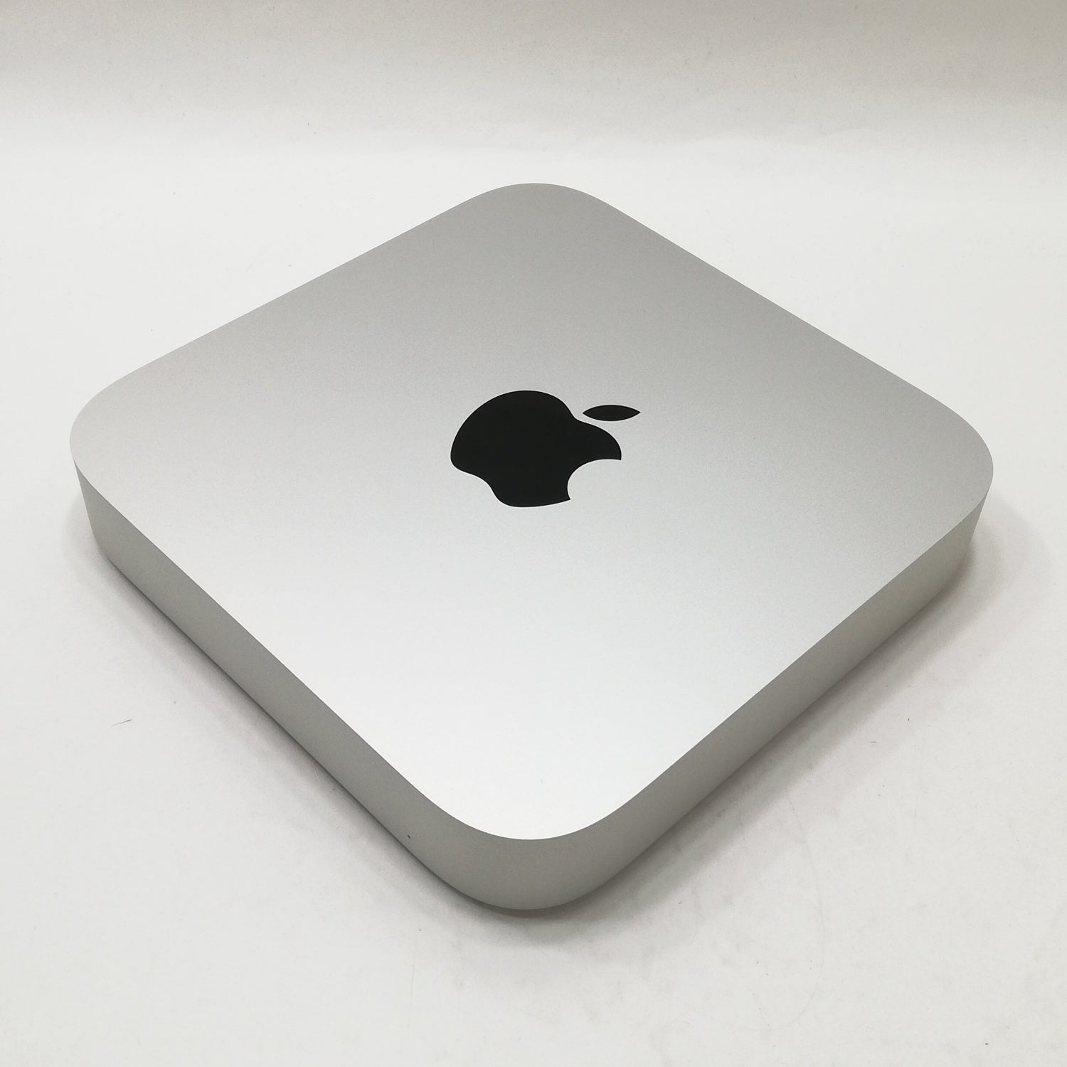 【秋葉館開店30周年セール】Mac mini M2 / 2023 / 8GB / 256GB / シルバー / ランク:A / MMFJ3J/A / 【中古品管理番号:34993】