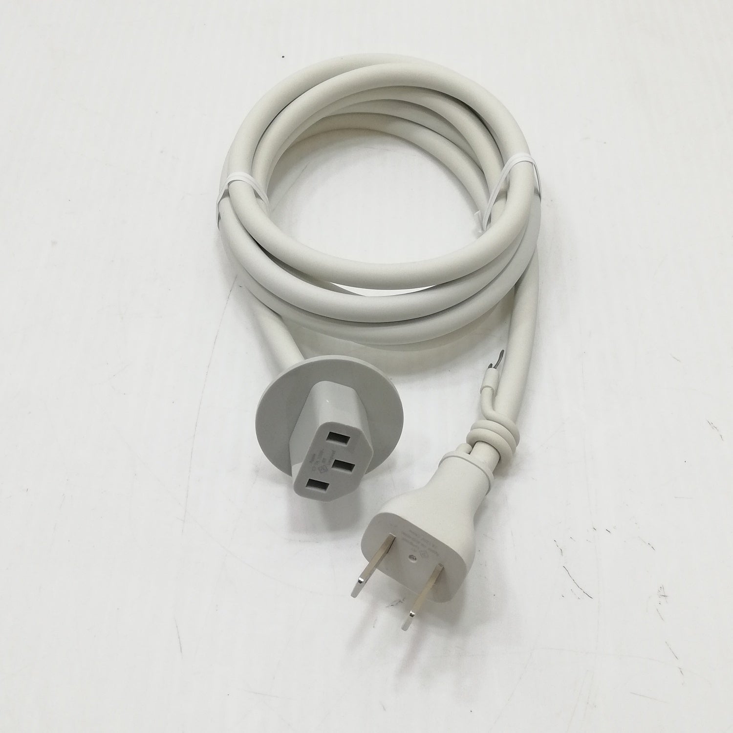 iMac 中古 販売】iMac Retina 4K / 21インチ / 2019 / 8GB / 1TB