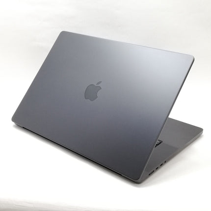 MacBook Pro M3Max / 16インチ / 2023 / 128GB / 4TB / スペースブラック / ランク:B / MUW63J/A / 【中古品管理番号:35271】