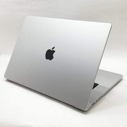 MacBook Pro M4Pro / 16インチ / 2024 / 24GB / 512GB / シルバー / ランク:A / MX2T3J/A / 【中古品管理番号:35359】