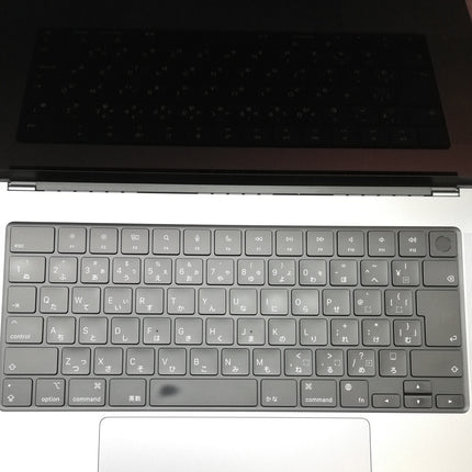 MacBook Pro M1 Max / 16インチ / 2021 / 32GB / 1TB / スターライト / ランク:B / MK1A3J/A / 【中古品管理番号:35401】