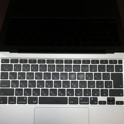 MacBook Air M1 / 13インチ / Mid2020 / 8GB / 256GB / シルバー / ランク:B / MGN93J/A / 【中古品管理番号:35451】