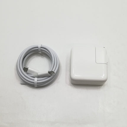 MacBook Air M1 / 13インチ / Mid2020 / 8GB / 256GB / シルバー / ランク:B / MGN93J/A / 【中古品管理番号:35521】