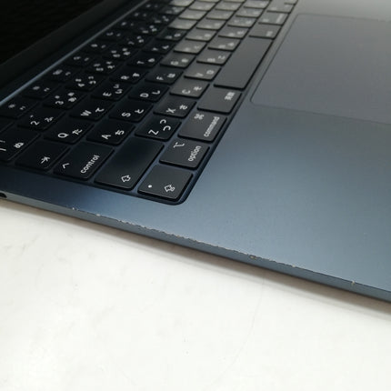 MacBook Air M2 / 13インチ / 2022 / 8GB / 256GB / ミッドナイト / ランク:C / MLY33J/A / 【中古品管理番号:35592】