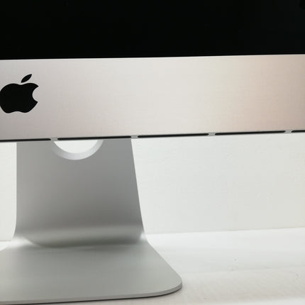 iMac Retina 5K / 27インチ / 2020 / 72GB / 2TB / シルバー / ランク:B / MXWV2J/A / 【中古品管理番号:35852】