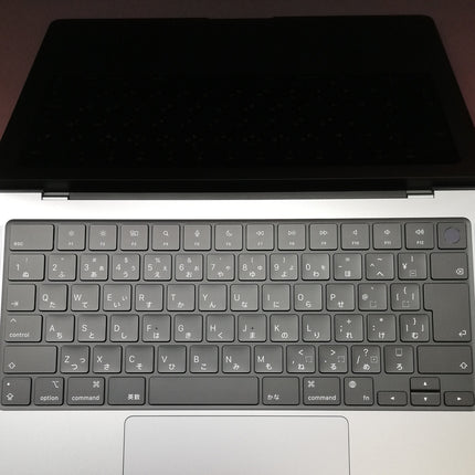 MacBook Pro M3 / 14インチ / 2023 / 8GB / 1TB / スペースグレイ / ランク:B / MTL83J/A / 【中古品管理番号:35863】
