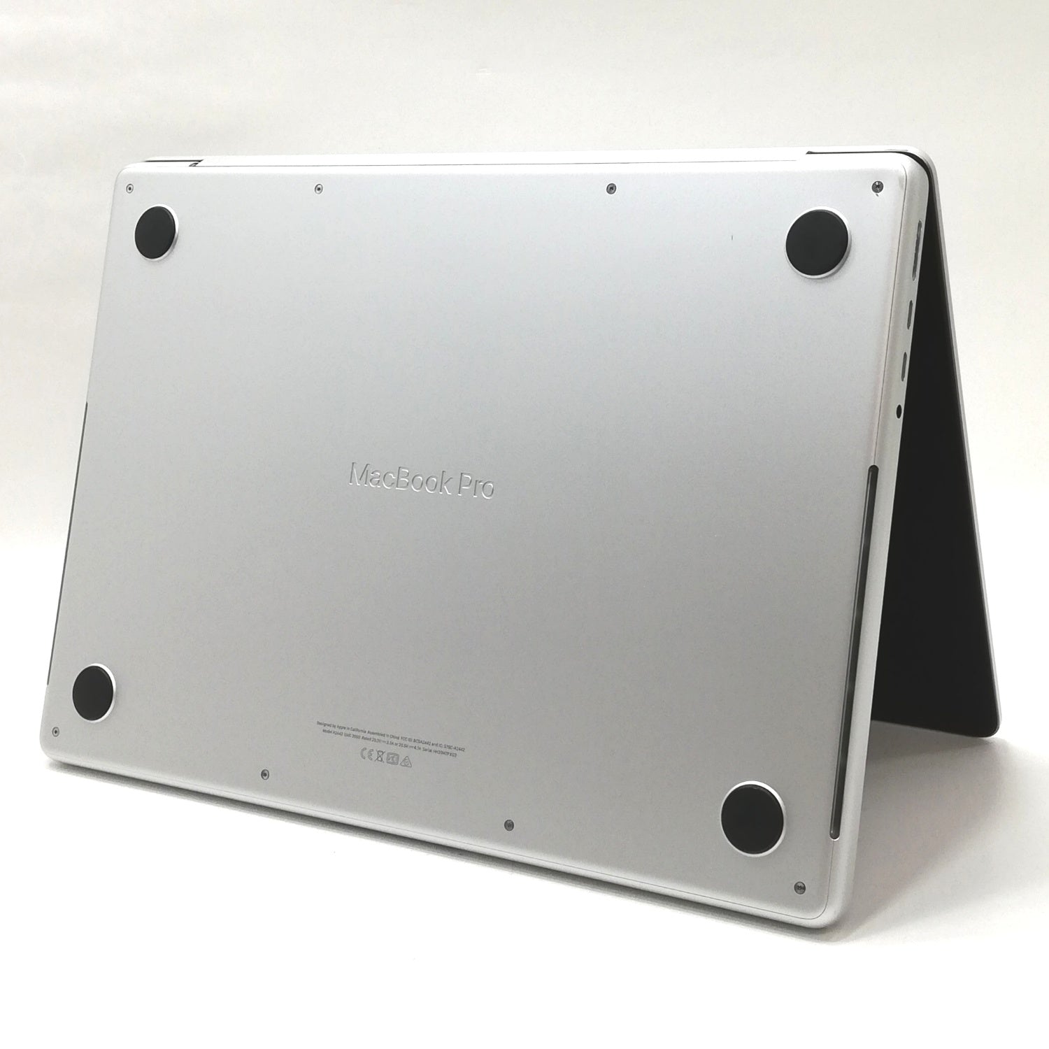 MacBook 中古 販売】MacBook Pro M1 Pro / 14インチ / 2021