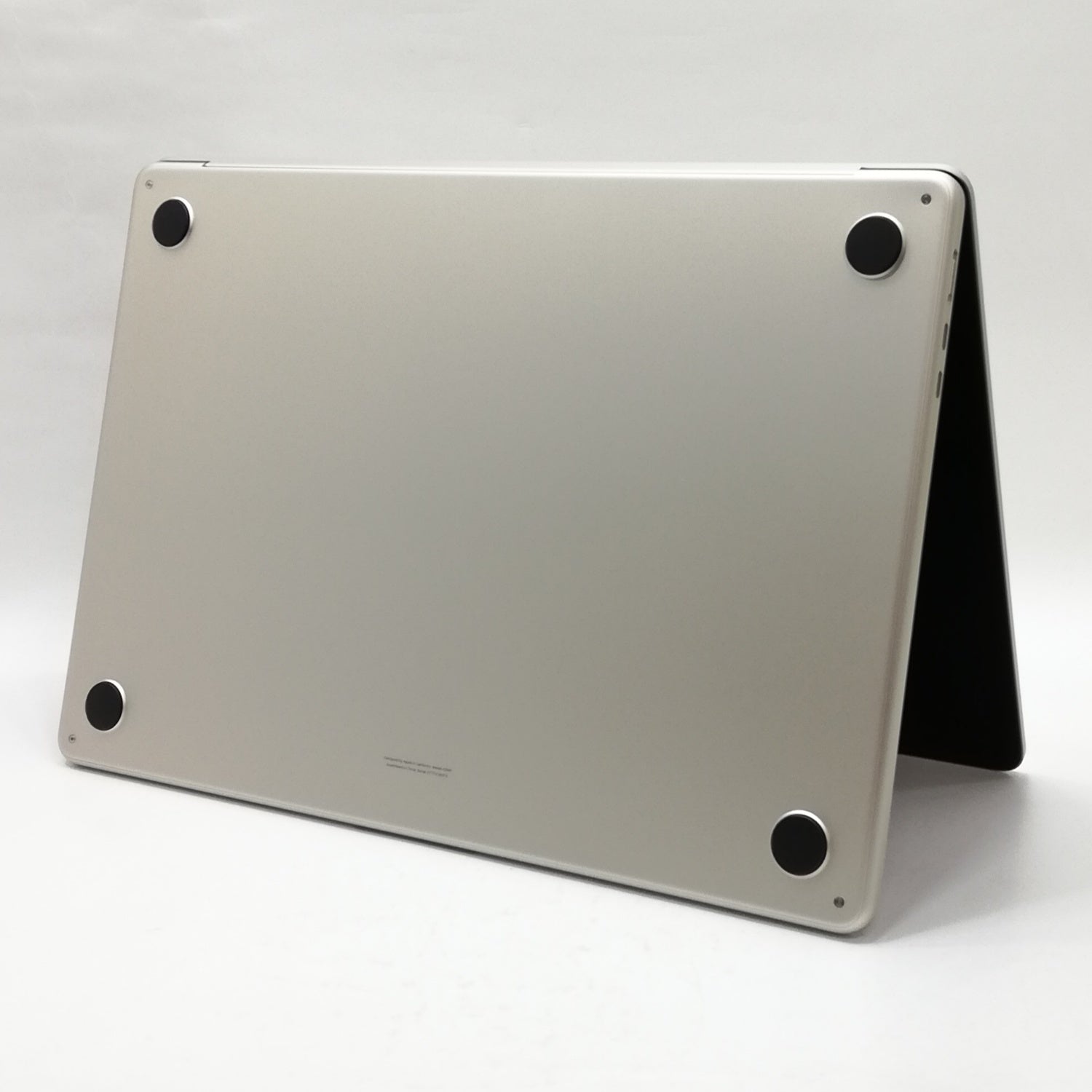 MacBook 中古 販売】MacBook Air M2 / 15インチ / 2023 / 16GB