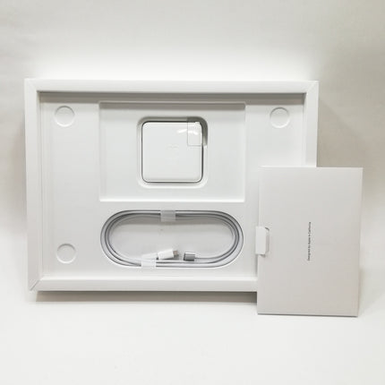 MacBook Pro M1 Pro / 14インチ / 2021 / 16GB / 512GB / シルバー / ランク:B / MKGR3J/A / 【中古品管理番号:36036】