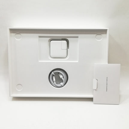 MacBook Air M1 / 13インチ / Mid2020 / 8GB / 256GB / ゴールド / ランク:B / MGND3J/A / 【中古品管理番号:36043】