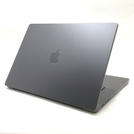 MacBook Pro M3Max / 16インチ / 2023 / 64GB / 4TB / スペースブラック / ランク:A / MUW63J/A / 【中古品管理番号:36104】