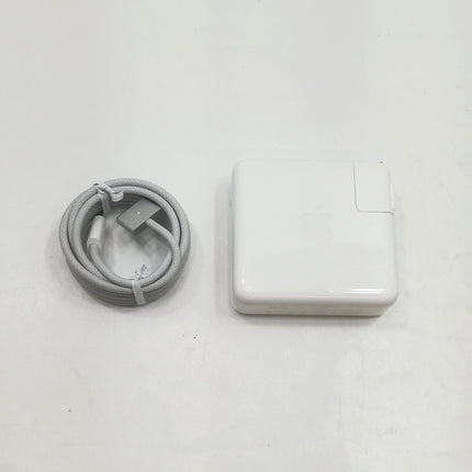 MacBook Pro M1 Pro / 14インチ / 2021 / 32GB / 512GB / シルバー / ランク:C / MKGR3J/A / 【中古品管理番号:36142】