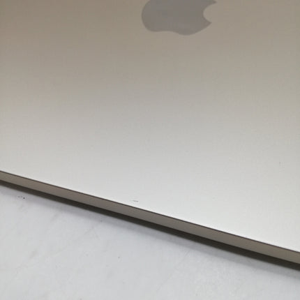MacBook Air M3 / 13インチ / 2024 / 16GB / 512GB / スターライト / ランク:B / MXCU3J/A / 【中古品管理番号:36149】