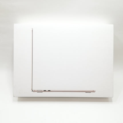 MacBook Air M3 / 13インチ / 2024 / 16GB / 512GB / スターライト / ランク:B / MXCU3J/A / 【中古品管理番号:36149】