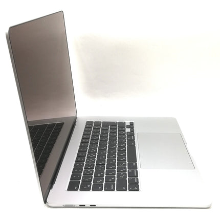 MacBook Air M3 / 15インチ / 2024 / 8GB / 256GB / シルバー / ランク:B / MRYP3J/A / 【中古品管理番号:36182】