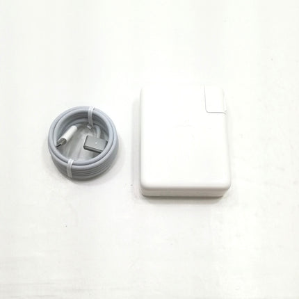 MacBook Pro M1 Pro / 16インチ / 2021 / 32GB / 512GB / シルバー / ランク:B / MK1E3J/A / 【中古品管理番号:36187】