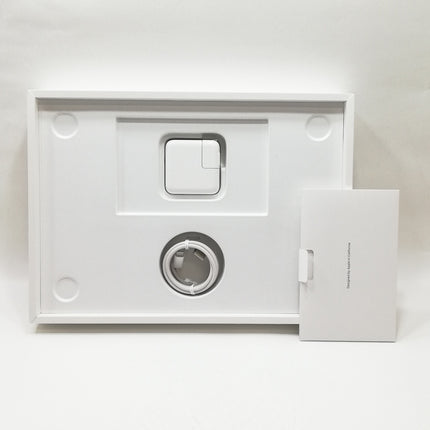 MacBook Air M2 / 13インチ / 2022(2024) / 16GB / 256GB / スターライト / ランク:A / MC7W4J/A / 【中古品管理番号:36316】