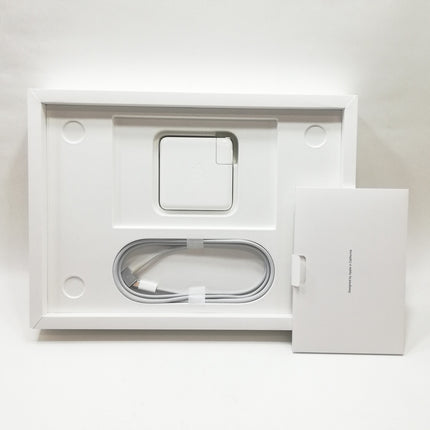MacBook Pro M1 Pro / 14インチ / 2021 / 16GB / 1TB / シルバー / ランク:C / MKGT3J/A / 【中古品管理番号:36340】