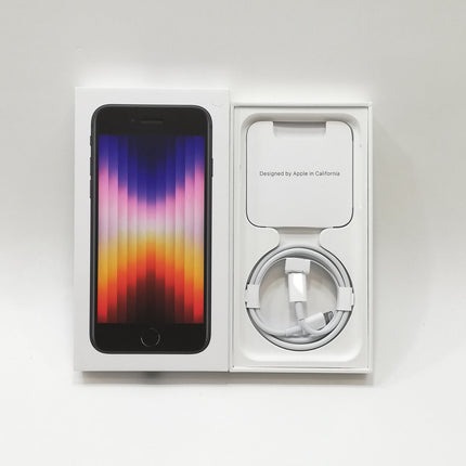 【中古iPhone販売強化月間8/31日20時まで！】iPhone SE 第3世代 / 2022 / 128GB / ミッドナイト / au版SIMフリー / ランク:B / MMYF3J/A / A2782 【中古品管理番号:36351】