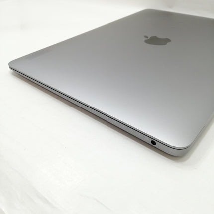 MacBook Air M1 / 13インチ / Mid2020 / 16GB / 512GB / スペースグレイ / ランク:C / MGN73J/A / 【中古品管理番号:36365】