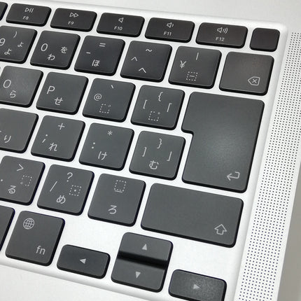 MacBook Air M1 / 13インチ / Mid2020 / 8GB / 256GB / シルバー / ランク:B / MGN93J/A / 【中古品管理番号:36376】