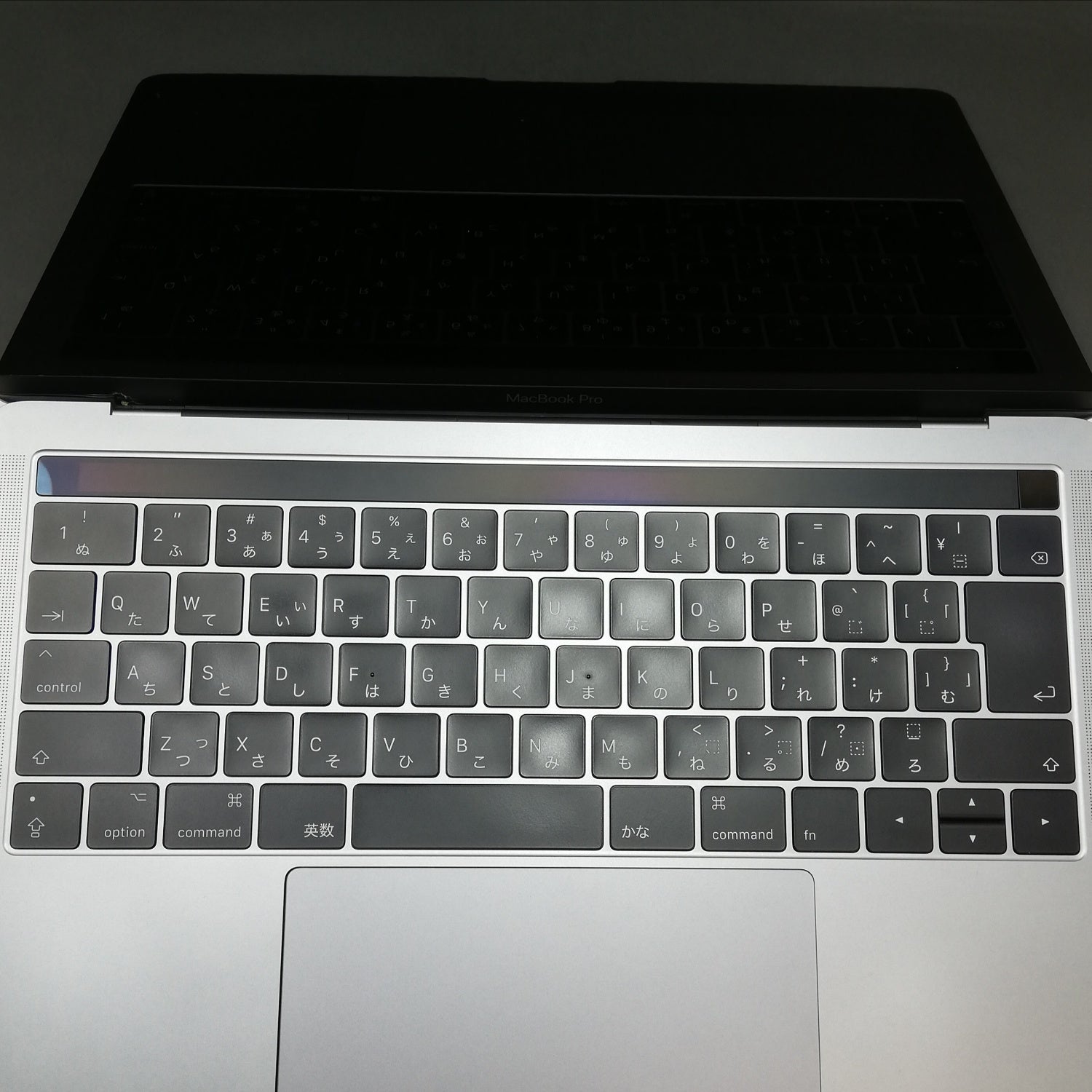 MacBook 中古 販売】MacBook Pro Touch Bar / 13インチ / Late